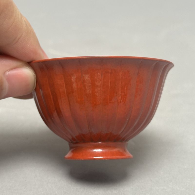 清乾隆 仿 大漆菊瓣纹杯 - 图2