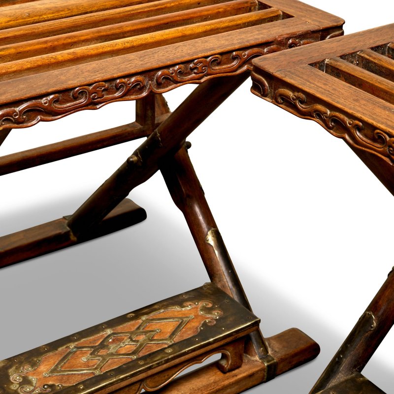 十八世紀 黃花梨上折式交杌成對 | A PAIR OF HUANGHUALI FOLDING STOOLS, JIAOWU - 图2