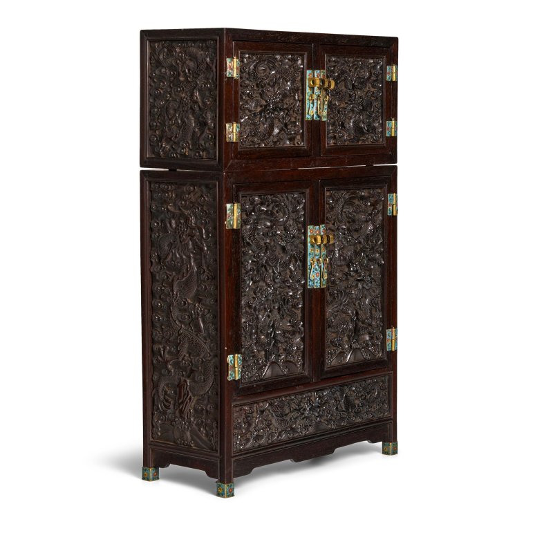 十八/十九世紀 紫檀雕雲龍紋袖珍頂箱櫃 | A MINIATURE ZITAN COMPOUND CABINET AND HAT CHEST, DINGXIANGGUI - 图11
