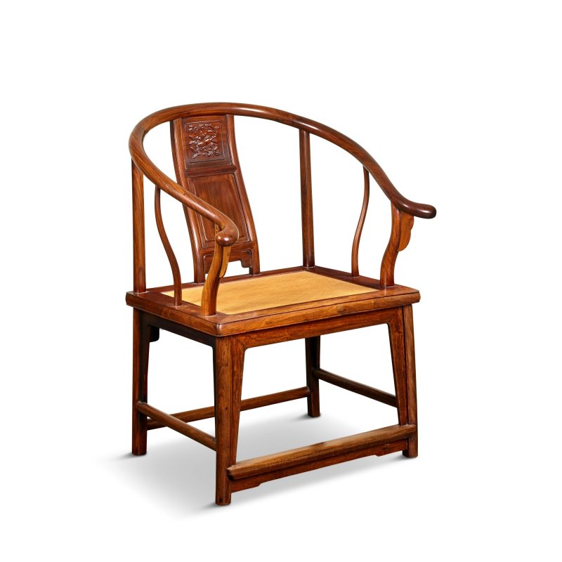 十八世紀 黃花梨圈椅 | AN IMPOSING HUANGHUALI HORSESHOE ARMCHAIR, QUANYI - 图9