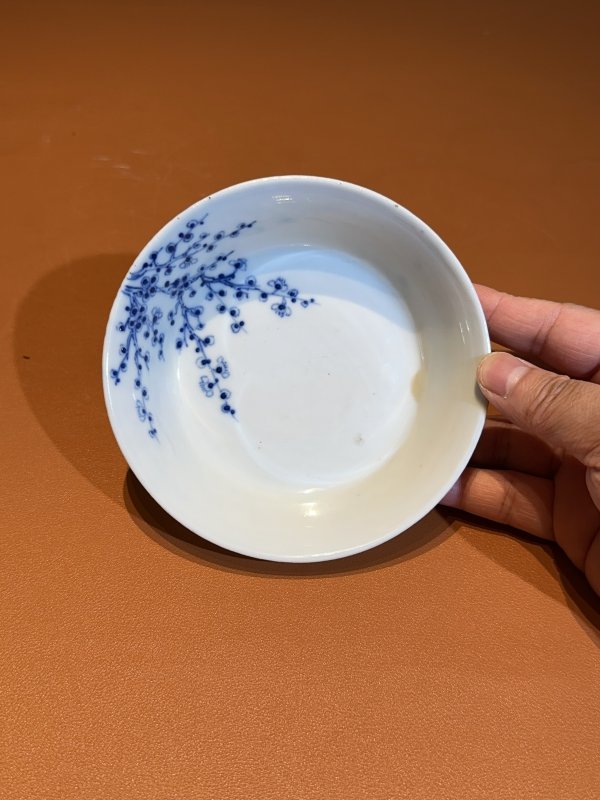 晚清 清晚期 青花过枝梅花纹壶承 - 图2