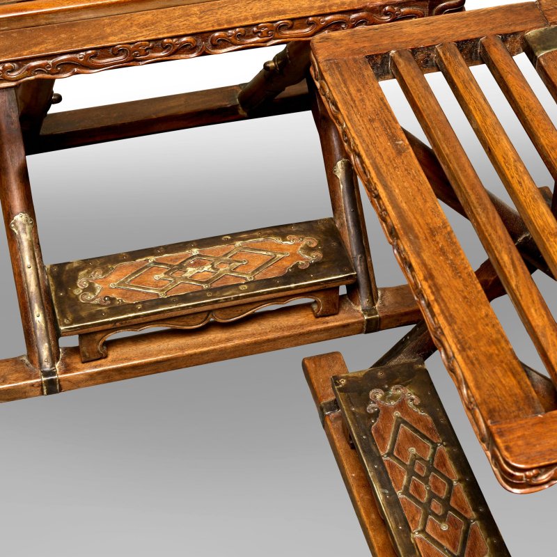 十八世紀 黃花梨上折式交杌成對 | A PAIR OF HUANGHUALI FOLDING STOOLS, JIAOWU - 图3