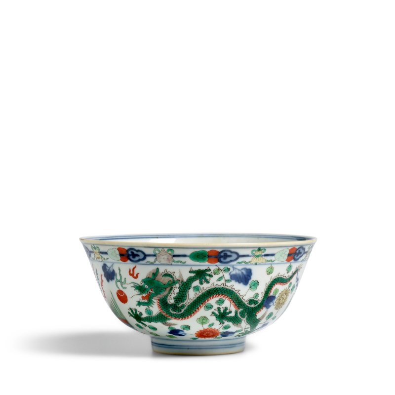 清道光 青花「大清道光年製」篆書款 五彩龍鳳紋碗 | A WUCAI 'DRAGON AND PHOENIX' BOWL - 图9