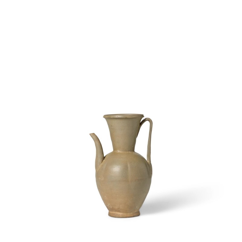五代 或爲衡州窯 青瓷雙流執壺 | A CELADON DOUBLE-SPOUT EWER