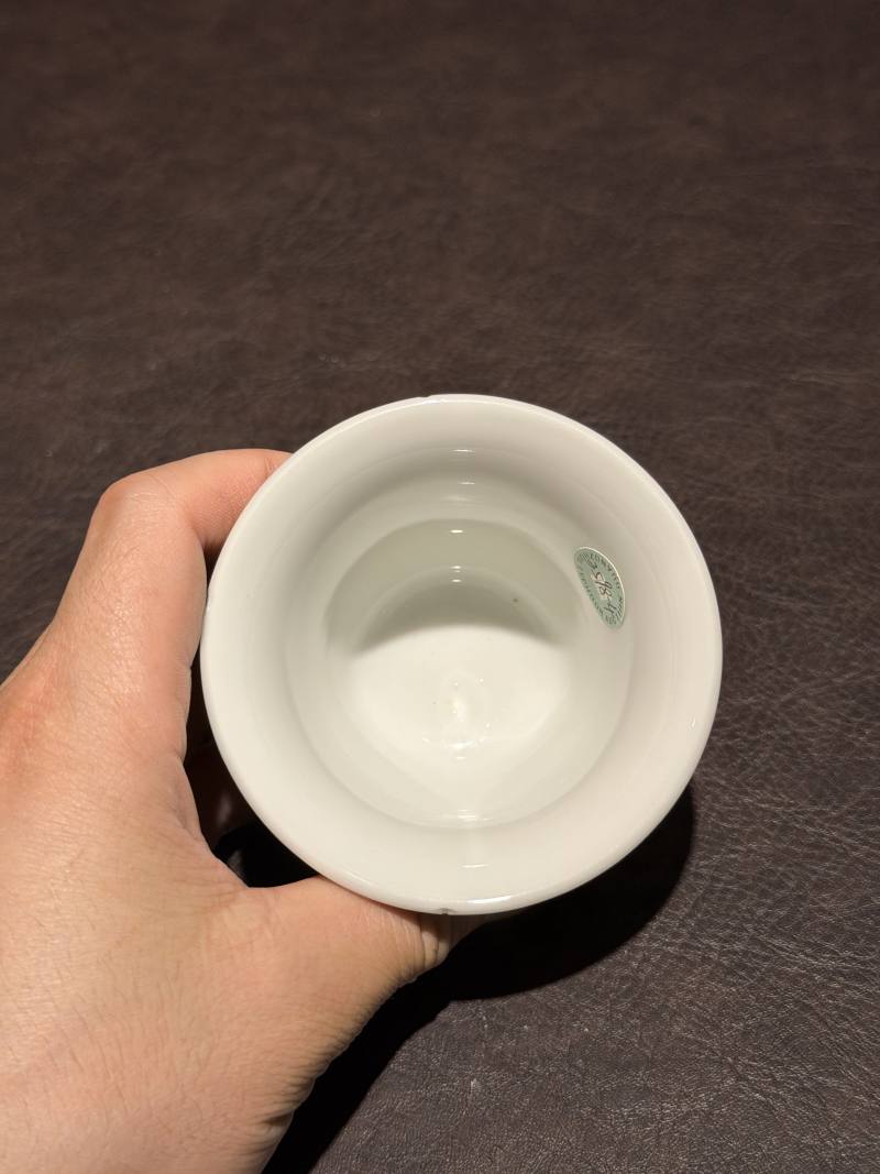 清雍正 粉彩荷塘纹铃铛杯 - 图6