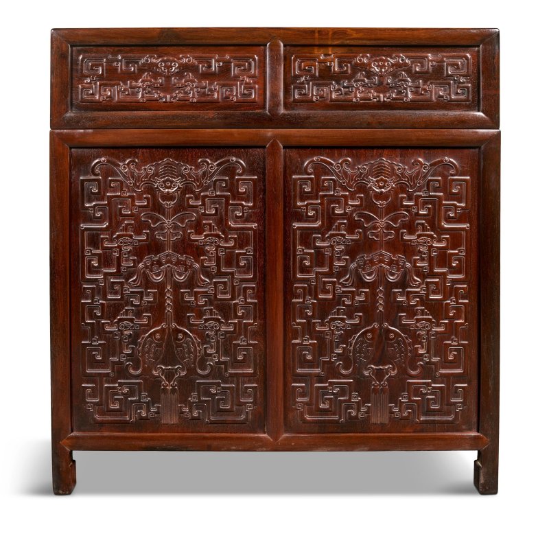 清 十八/十九世紀 紫檀雕福慶有餘紋字台 | A FINE AND ELEGANT ZITAN CABINET DESK - 图11