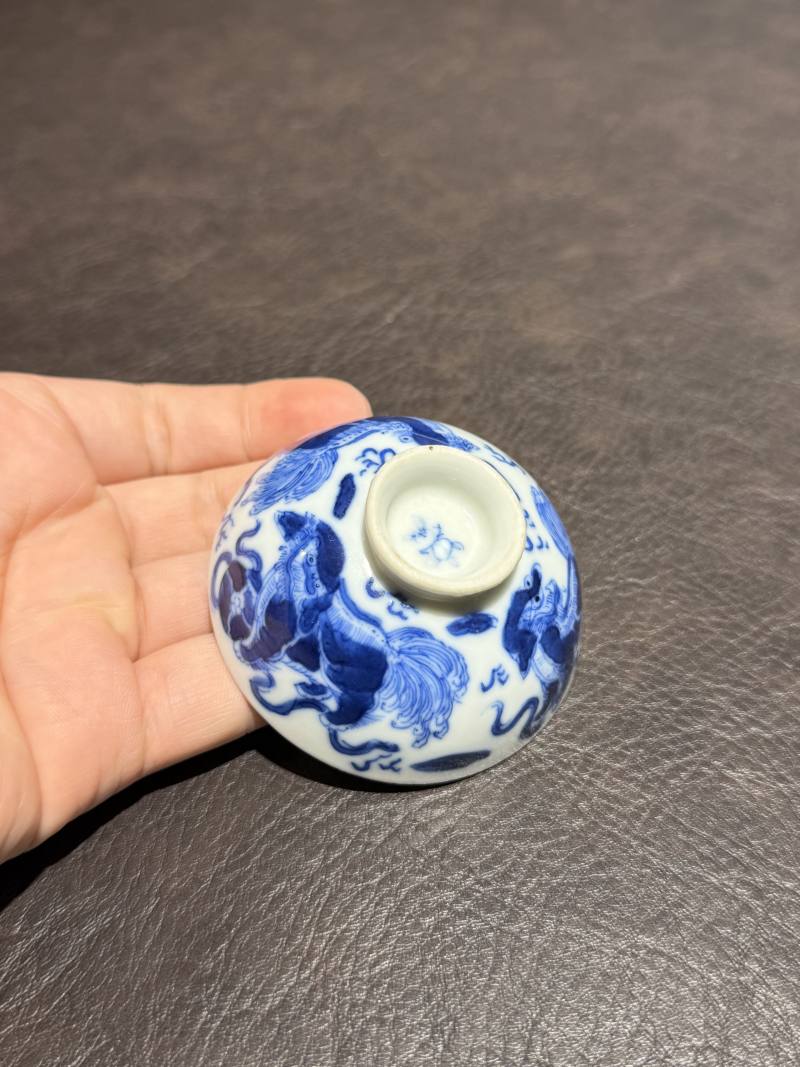 清道光 青花狮子绣球盖杯 - 图3