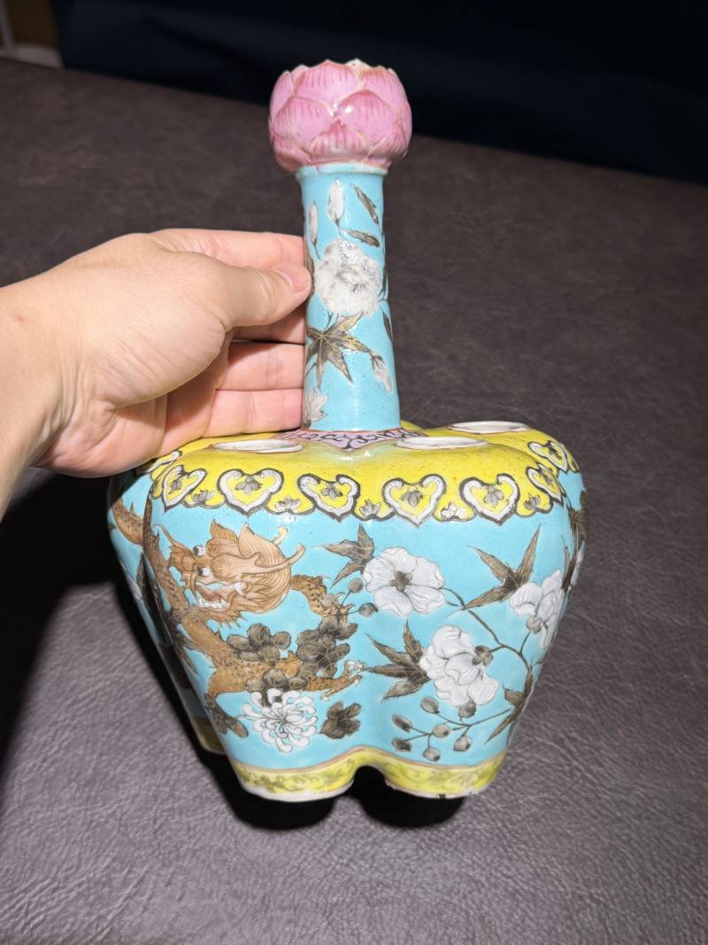 清 大雅斋风格松石绿地墨彩龙纹六孔花插 - 图3