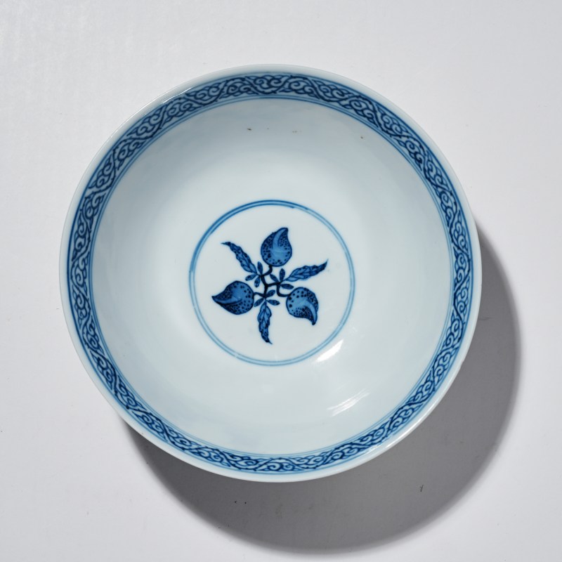 清光绪 青花折枝三多纹碗 - 图6