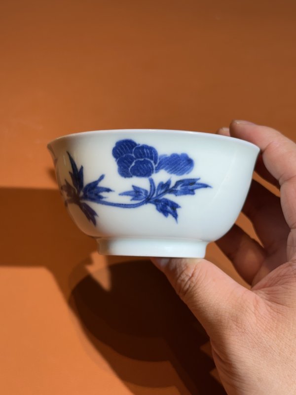 清雍正 青花花卉纹茶圆一对 - 图4