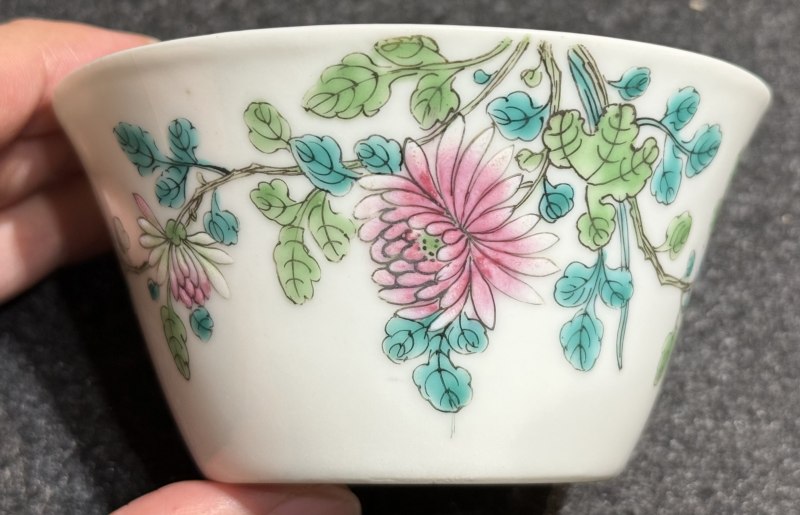 清 粉彩花卉紋馬蹄套杯一組十件 - 图3