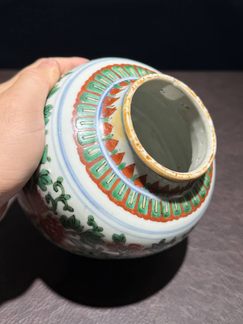 清康熙 五彩缠枝牡丹纹罐 - 图9
