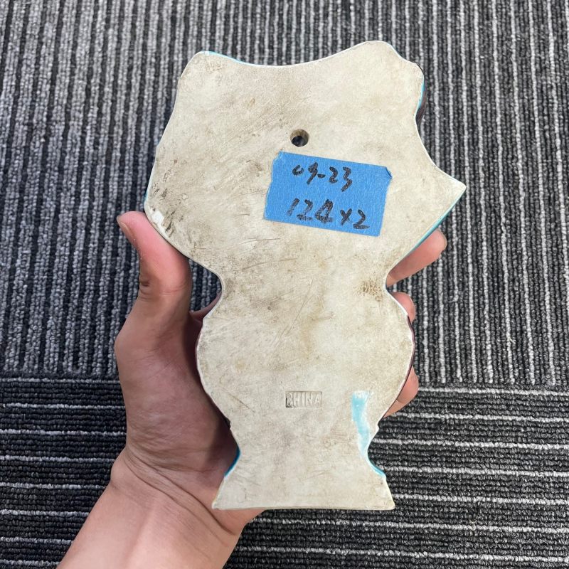 清晚期 素三彩寿桃纹花篮形壁瓶一对 - 图13