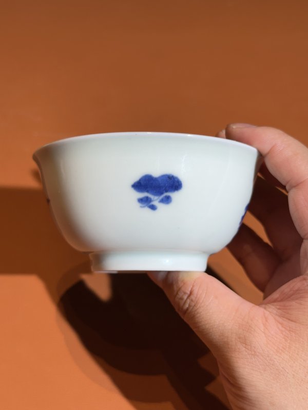 清雍正 青花花卉纹茶圆一对 - 图6