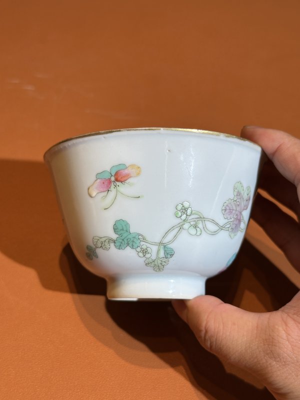 清光绪 粉彩过枝癞瓜纹茶圆 - 图4