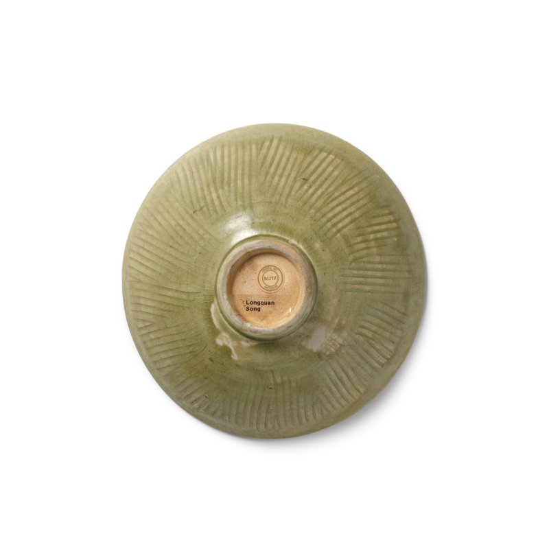 宋 龍泉青瓷刻花葵口碗 | A CARVED LONGQUAN CELADON 'FOLIATE' BOWL - 图8