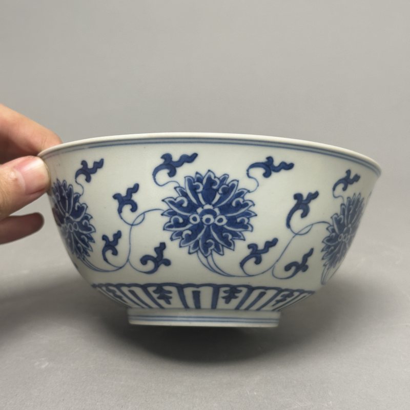 清道光 青花缠枝莲纹碗 - 图2