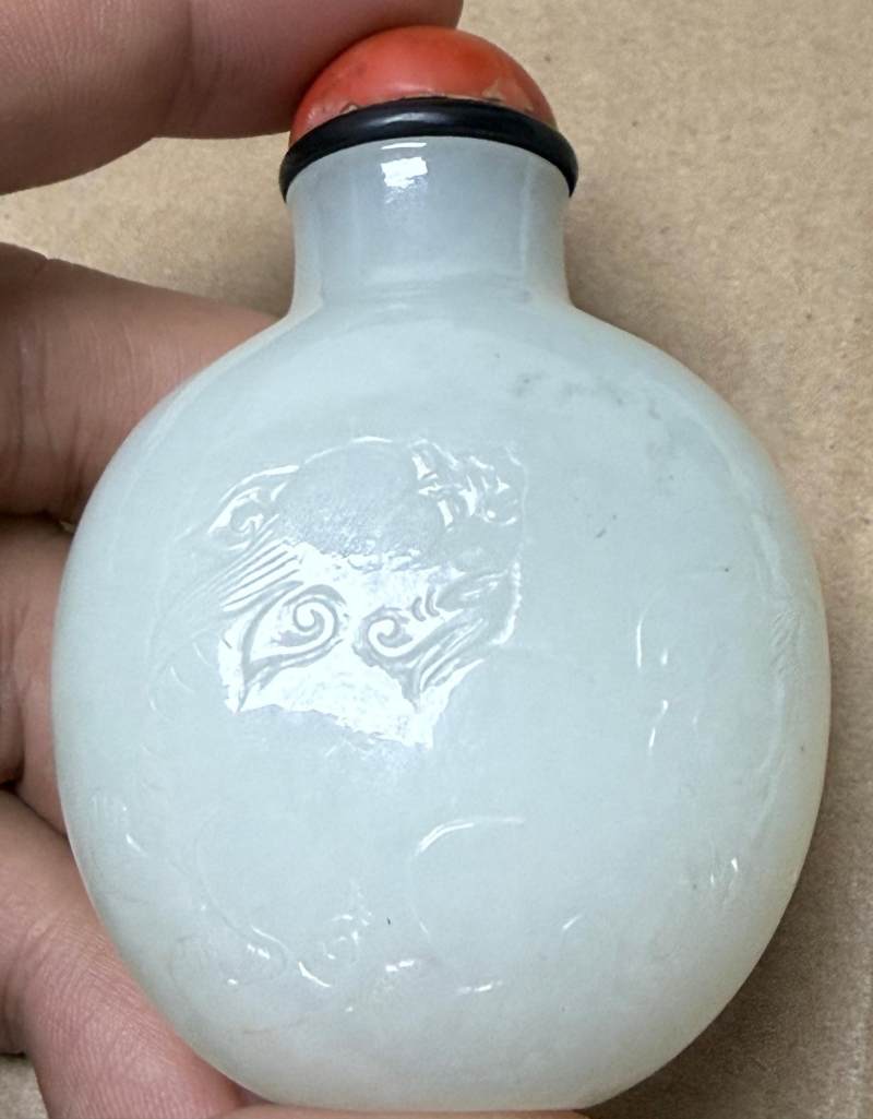 清中期  白玉雕師紋鼻煙壺 - 图2