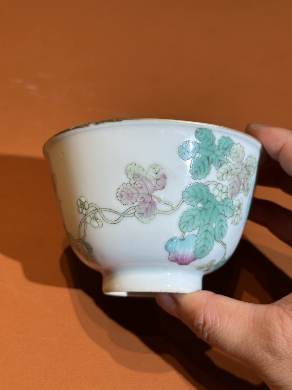 清光绪 粉彩过枝癞瓜纹茶圆 - 图6