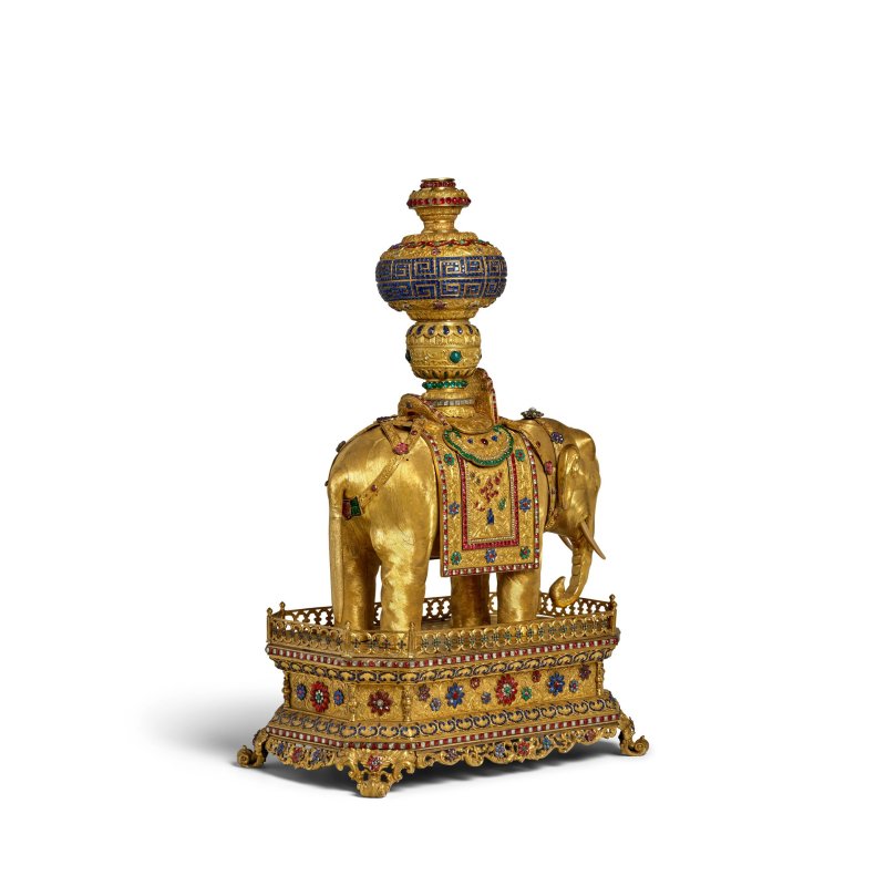 清乾隆/嘉慶 銅鎏金嵌料石太平有象托架 | A MAGNIFICENT GILT COPPER ALLOY GLASS-EMBELLISHED ELEPHANT STAND - 图12
