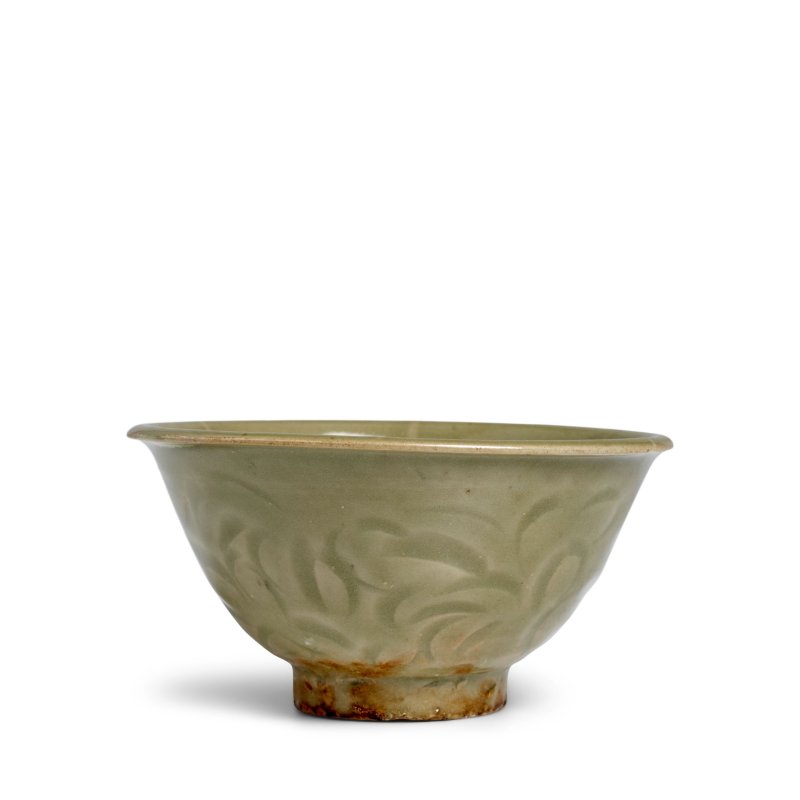 北宋 耀州刻花小碗 | A SMALL CARVED YAOZHOU CELADON BOWL - 图3