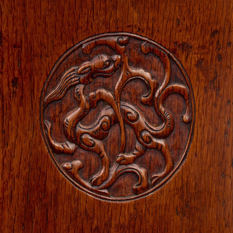 十九世紀 硬木圈椅一對 | A PAIR OF HARDWOOD HORSESHOE BACK ARMCHAIRS - 图5