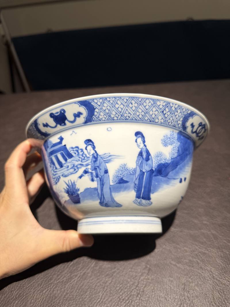 清康熙 青花人物图大碗 - 图2