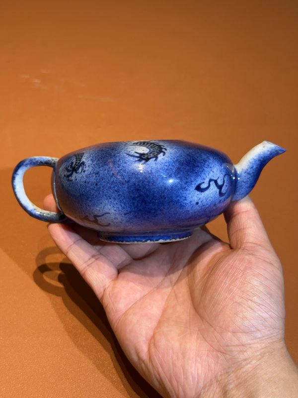 清道光 唐英风格青花云龙纹茶壶 - 图2