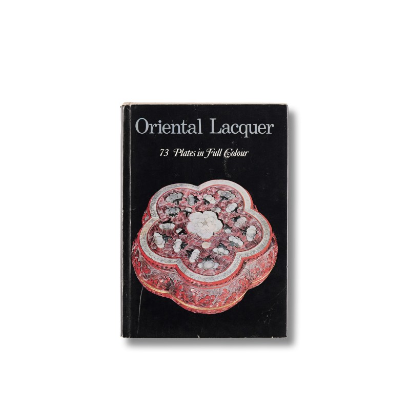 《东方漆器》 oriental lacquer 73 plates in full colour 
（1966年版）