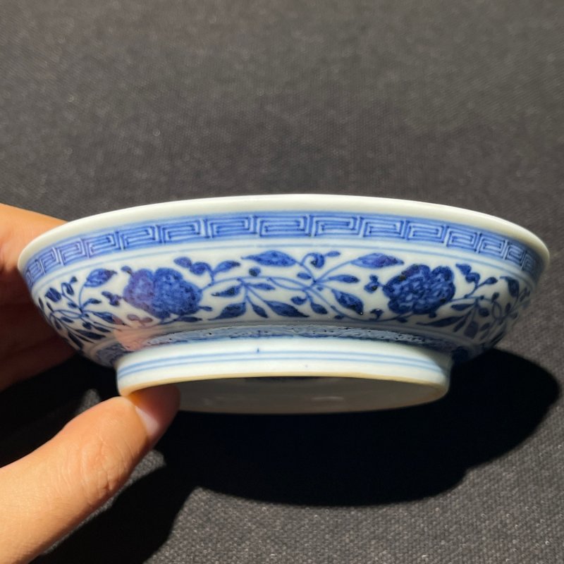 清乾隆 青花一把莲纹小盘 - 图7