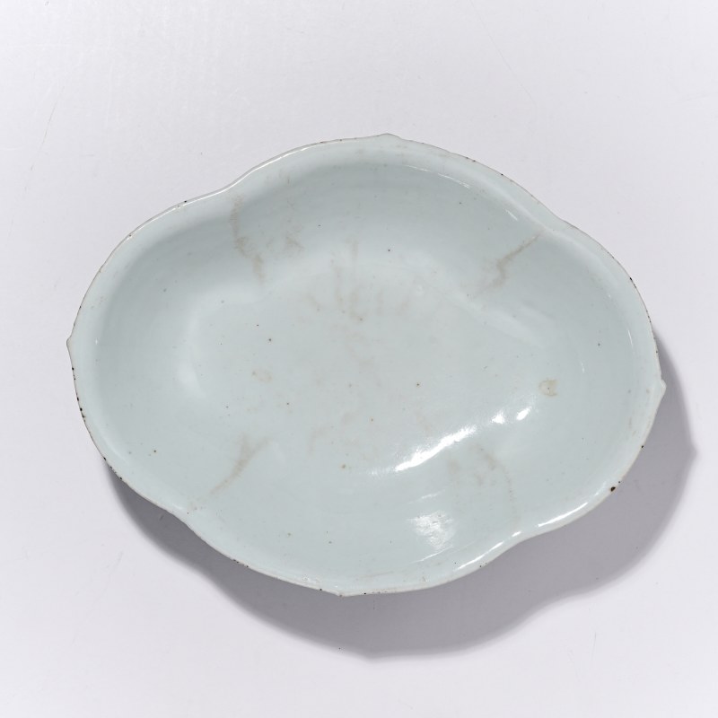 清中期 青花缠枝花卉纹供盘 - 图4