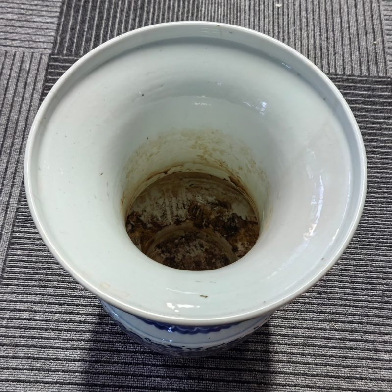 清乾隆 青花缠枝花卉纹盘口瓶 - 图7