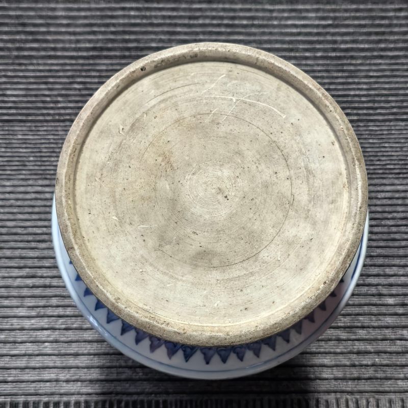 清乾隆 青花缠枝花卉纹盘口瓶 - 图14