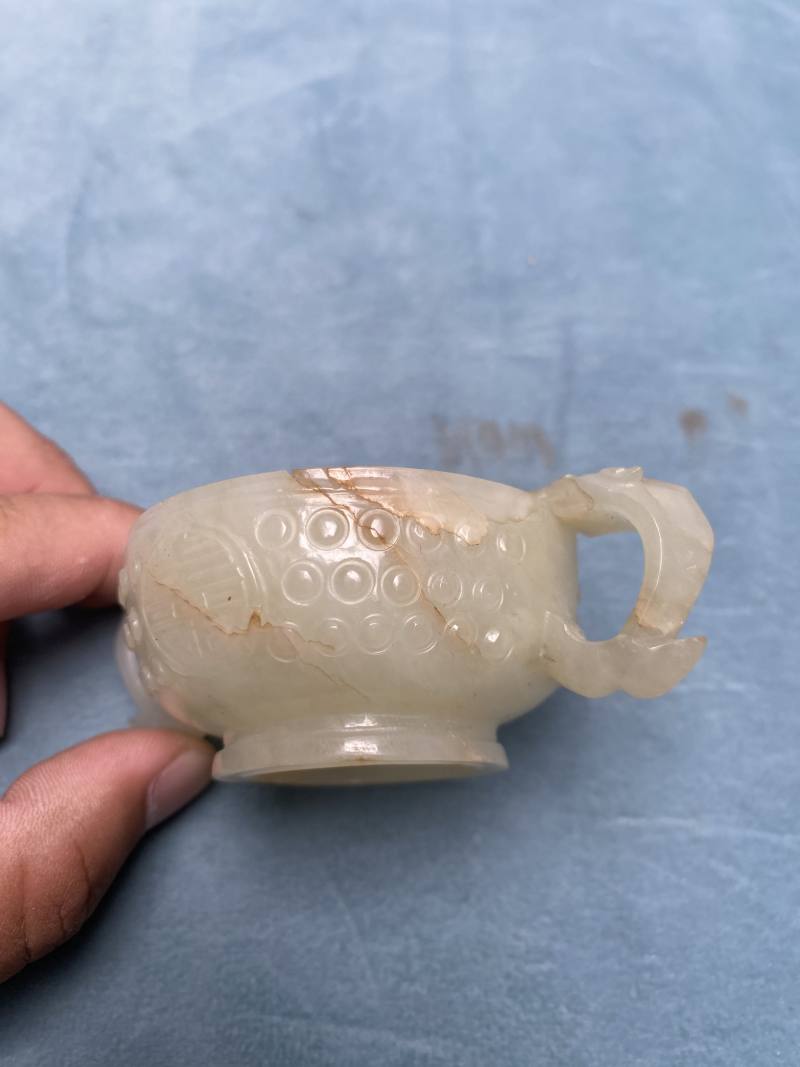 清 白玉团寿纹螭龙耳杯 - 图11