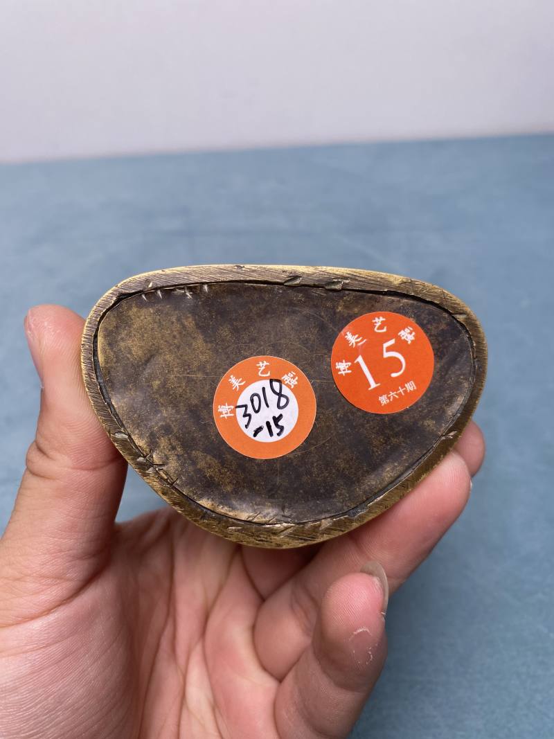 清乾隆 铜鎏金宗喀巴坐像 - 图13