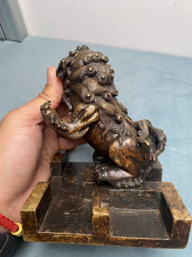 清乾隆 铜太狮少狮钮偈语章 - 图35
