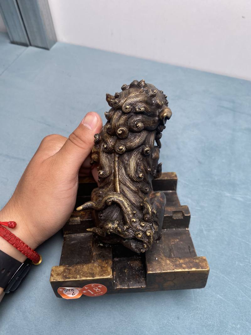 清乾隆 铜太狮少狮钮偈语章 - 图36