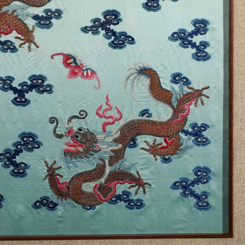 清 盘金彩绣五爪龙纹挂屏 - 图7