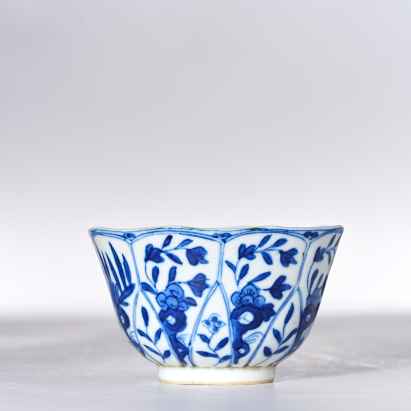清晚期 青花花卉纹杯 - 图2