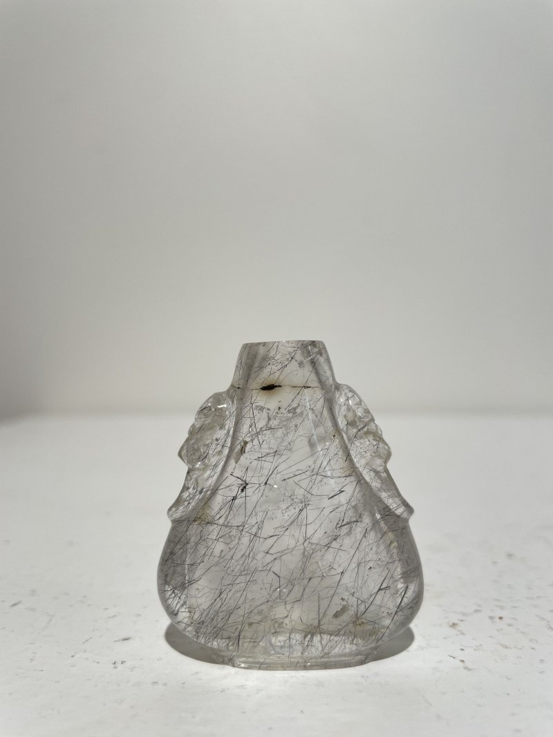 十九/二十世紀 抱子石、綠松石、水晶鼻煙壺三件 | A PUDDINGSTONE, A TURQUOISE, AND A ROCK CRYSTAL SNUFF BOTTLE - 图50