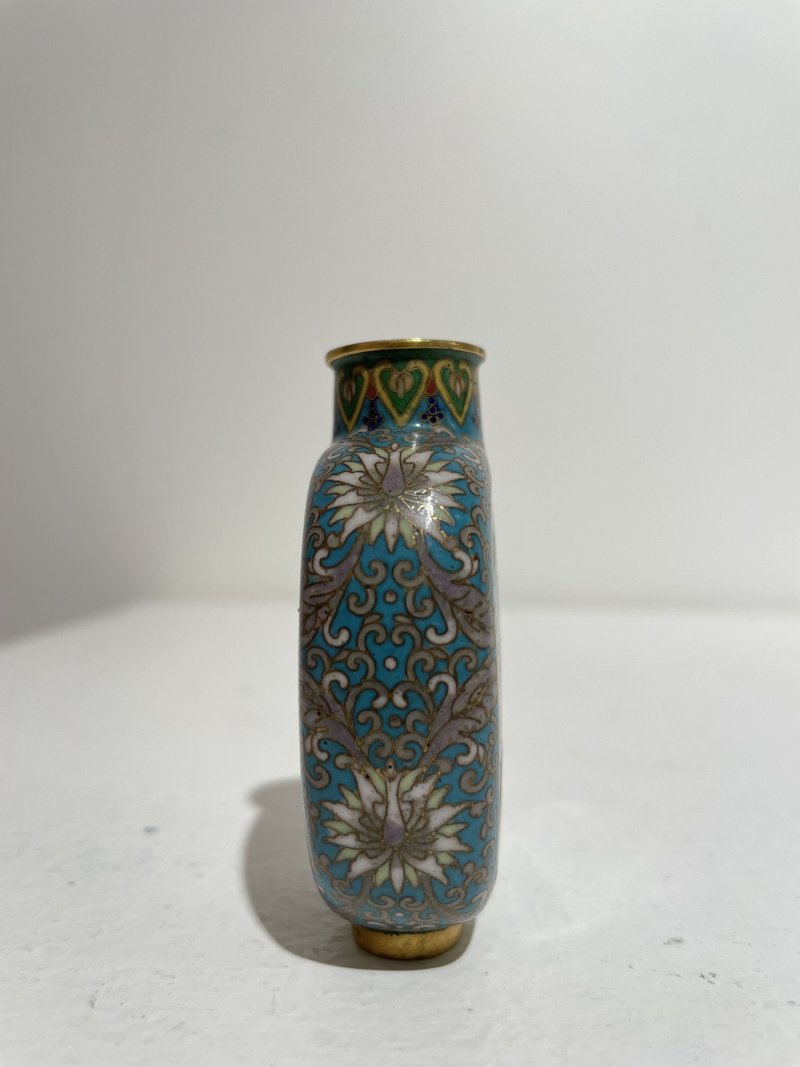 二十世紀 銅胎琺琅山水花卉鹿紋鼻煙壺 ⌈景泰藍⌋款 | A CLOISONNÉ 'DEER' SNUFF BOTTLE - 图8