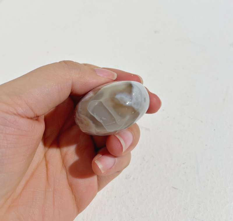 十八/十九世紀 纏絲瑪瑙鼻煙壺 | A STRIATED AGATE SNUFF BOTTLE - 图6