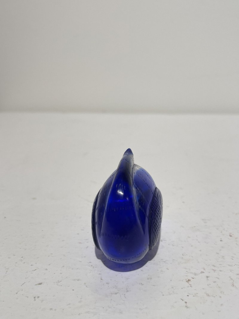 十九/二十世紀 玻璃「鵝」、「蛙」、「蟾蜍」鼻煙壺三件 | THREE GLASS SNUFF BOTTLES - 图4
