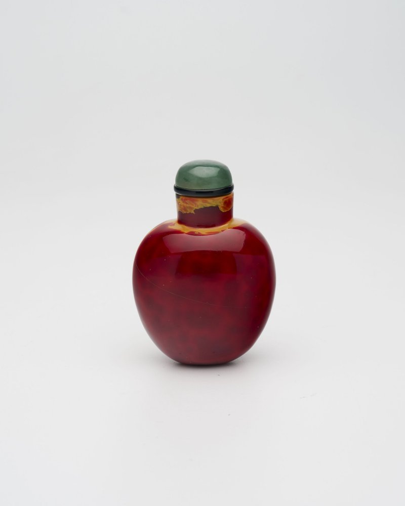 十九世紀 料胎仿雄黃鼻煙壺 | A GLASS SNUFF BOTTLE IMITATING REALGAR