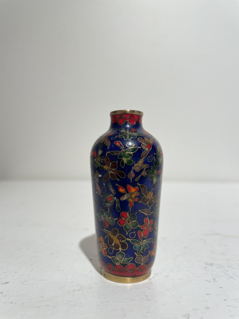 傳承： | TWO PAINTED ENAMEL, TWO CLOISONNÉ, AND A FAMILLE ROSE SNUFF BOTTLE - 图13