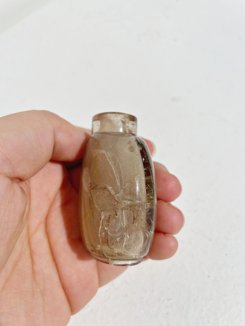 十九世紀 髮晶鼻煙壺 | A GOLDEN HAIR CRYSTAL SNUFF BOTTLE - 图5