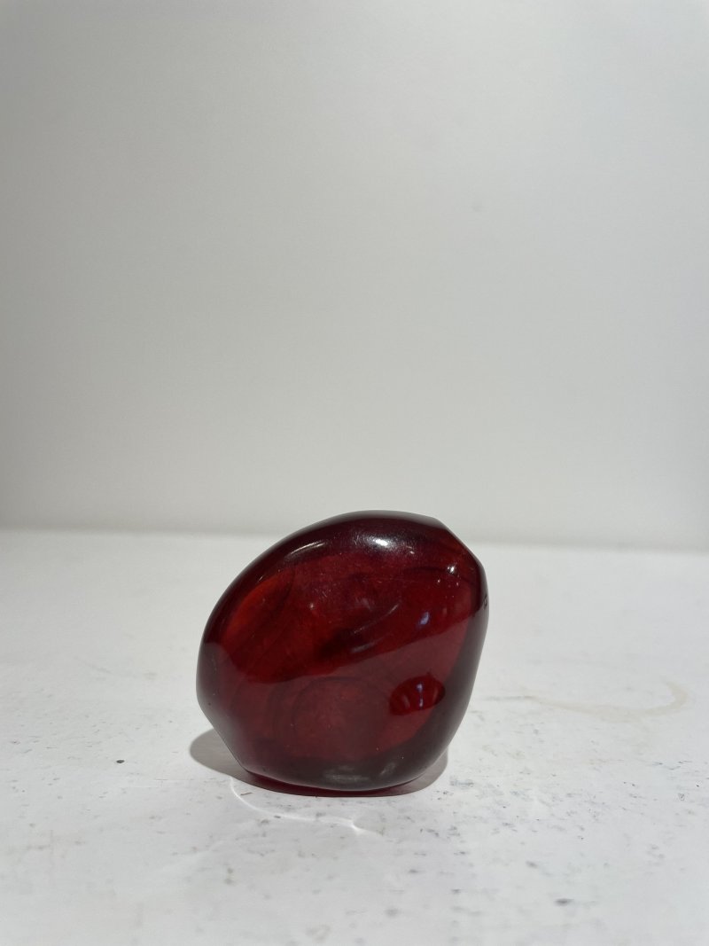 十八/十九世紀 琥珀隨形鼻煙壺 | AN AMBER PEBBLE-SHAPED SNUFF BOTTLE - 图22