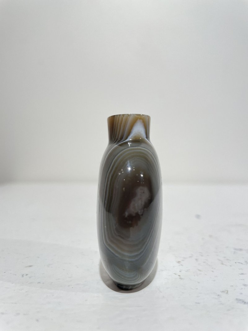 十九世紀 瑪瑙天然紋鼻煙壺二件 | TWO STRIATED AGATE SNUFF BOTTLES - 图6
