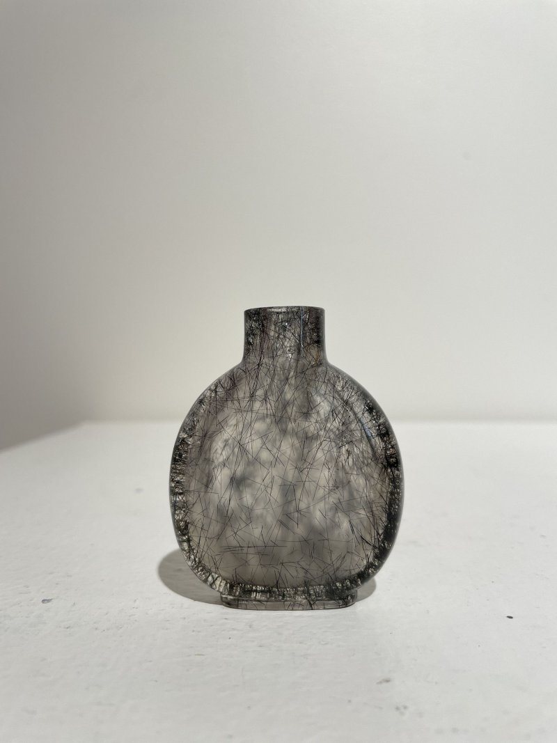 十九世紀 髮晶鼻煙壺 | A HAIR CRYSTAL SNUFF BOTTLE - 图6