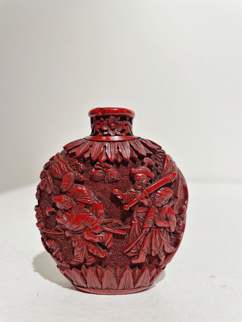 十九世紀 剔紅⌈掘地得金⌋鼻煙壺 | A CINNABAR LACQUER 'FIGURES' SNUFF BOTTLE - 图9